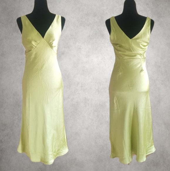 NWOT/Princess Polly LAURA MIDI DRESS GREEN Midi dress Slim fitting - Picture 3 of 5